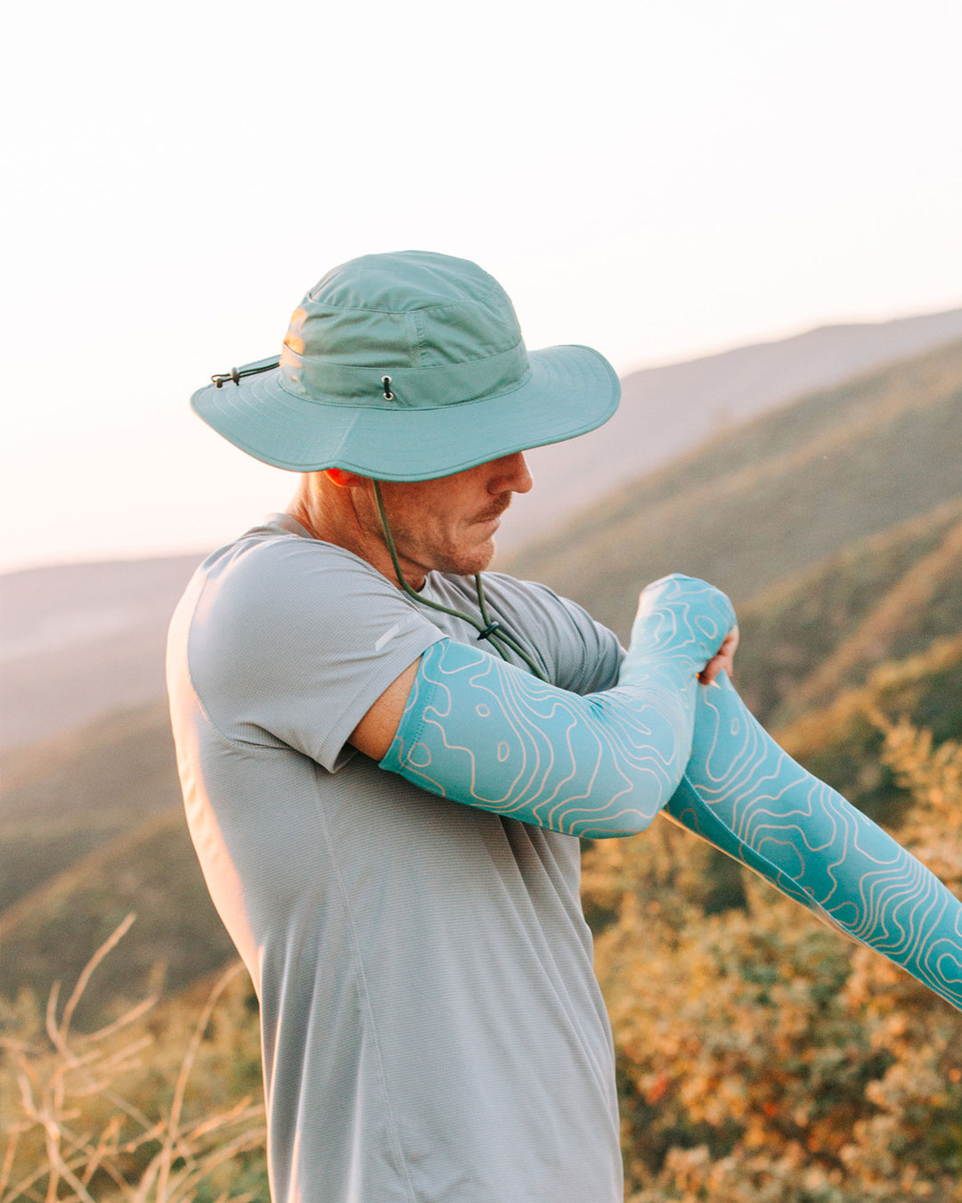 Venture Hat + Sleeves - Topo Bundle